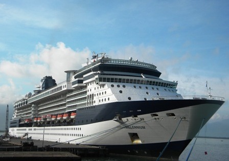 Luxury cruise liner arrives at Chan May port